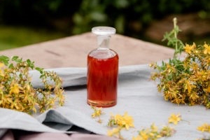 Salben, Öle und Tinkturen
